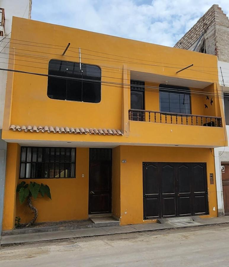 Yellow House Huanchaco Luaran gambar