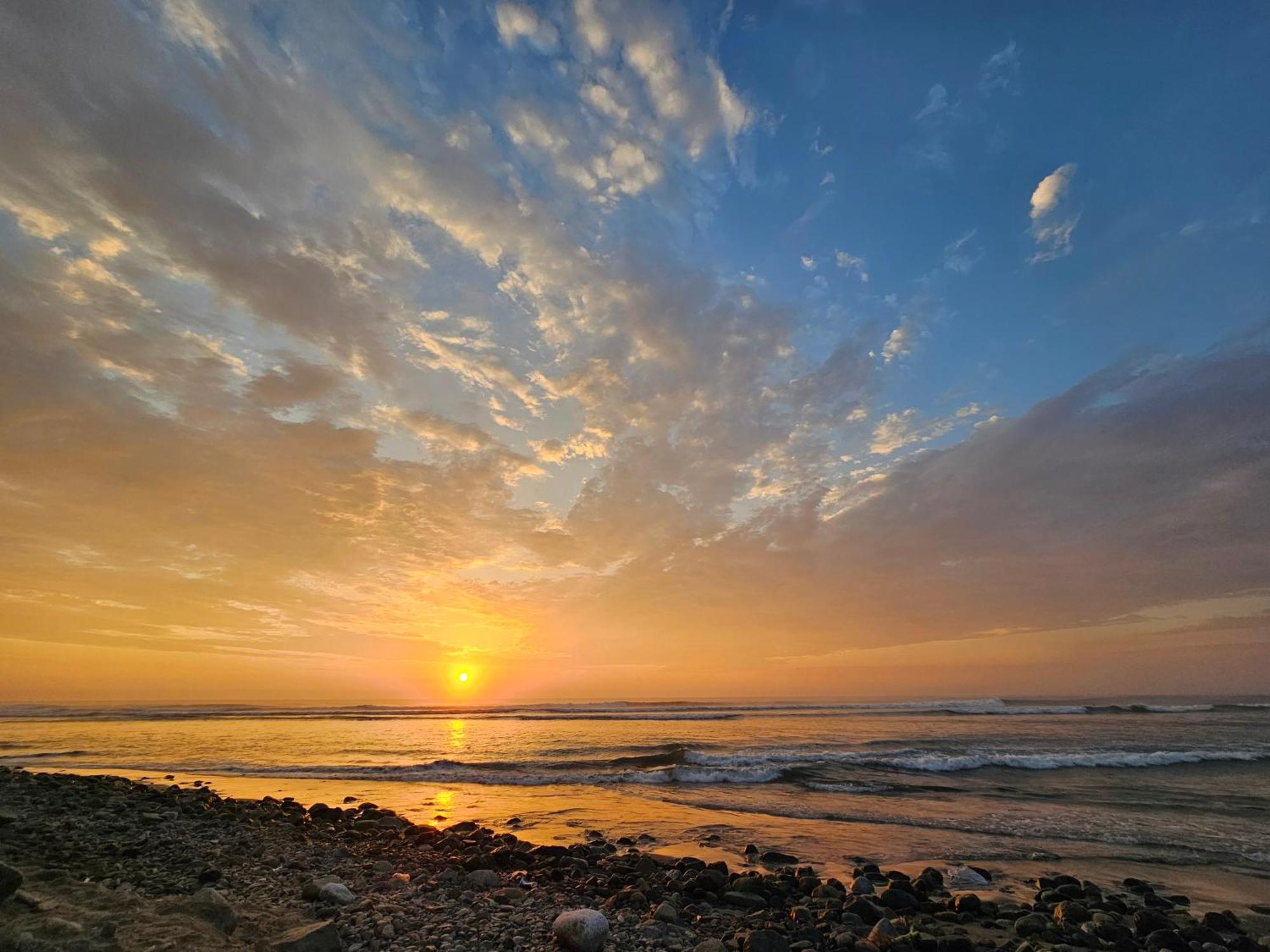 Yellow House Huanchaco Luaran gambar