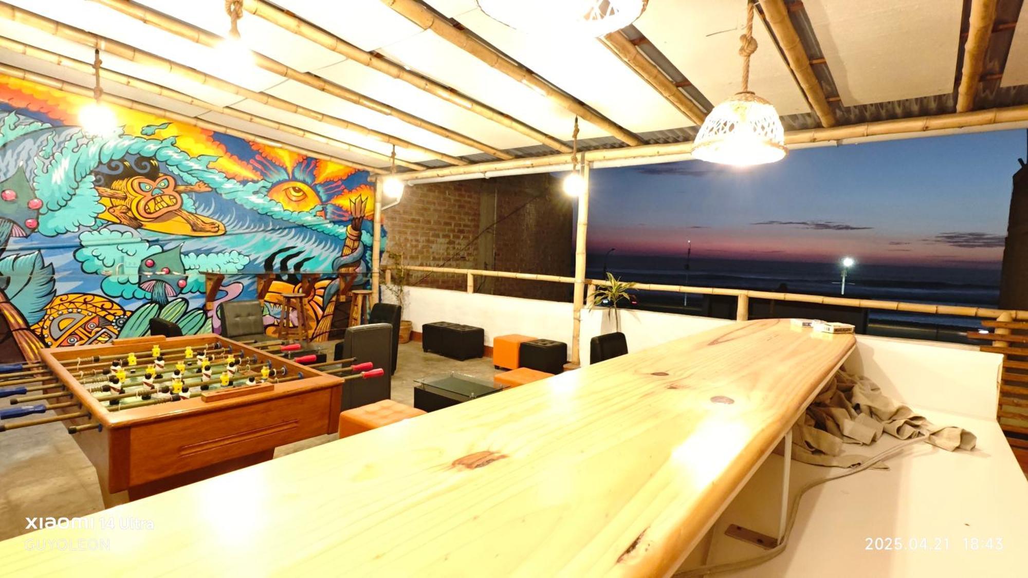 Yellow House Huanchaco Luaran gambar